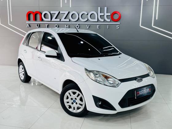 FORD FIESTA 1.0 ROCAM SE SEDAN 8V FLEX 4P MANUAL FORD FIESTA 1.0 ROCAM SE SEDAN 8V FLEX 4P MANUAL